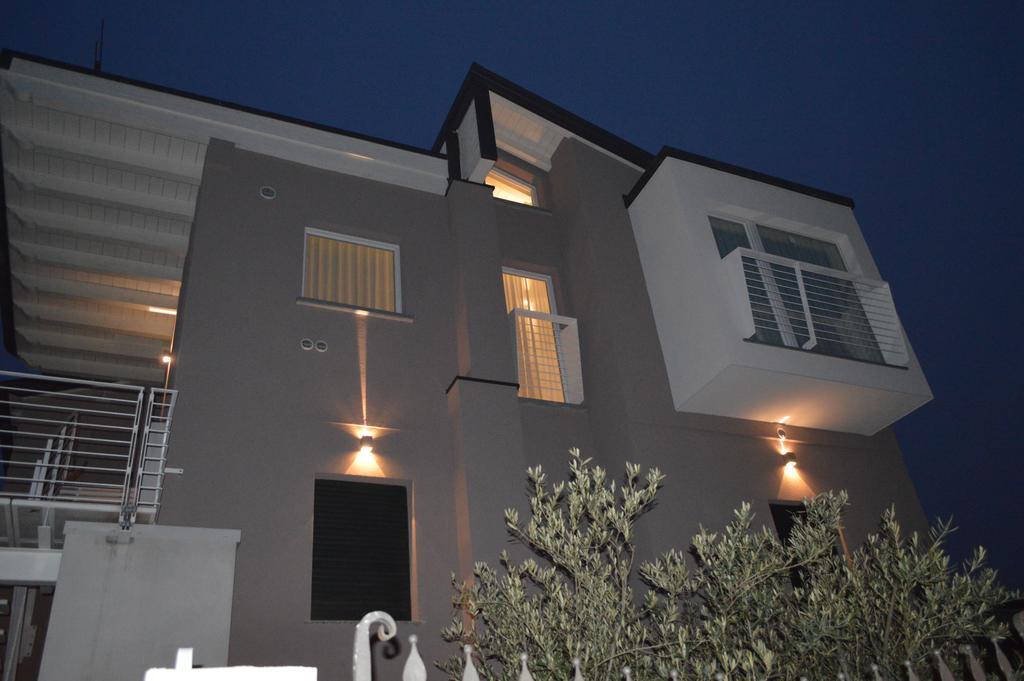 B&B Gardacharme Desenzano del Garda Exterior foto